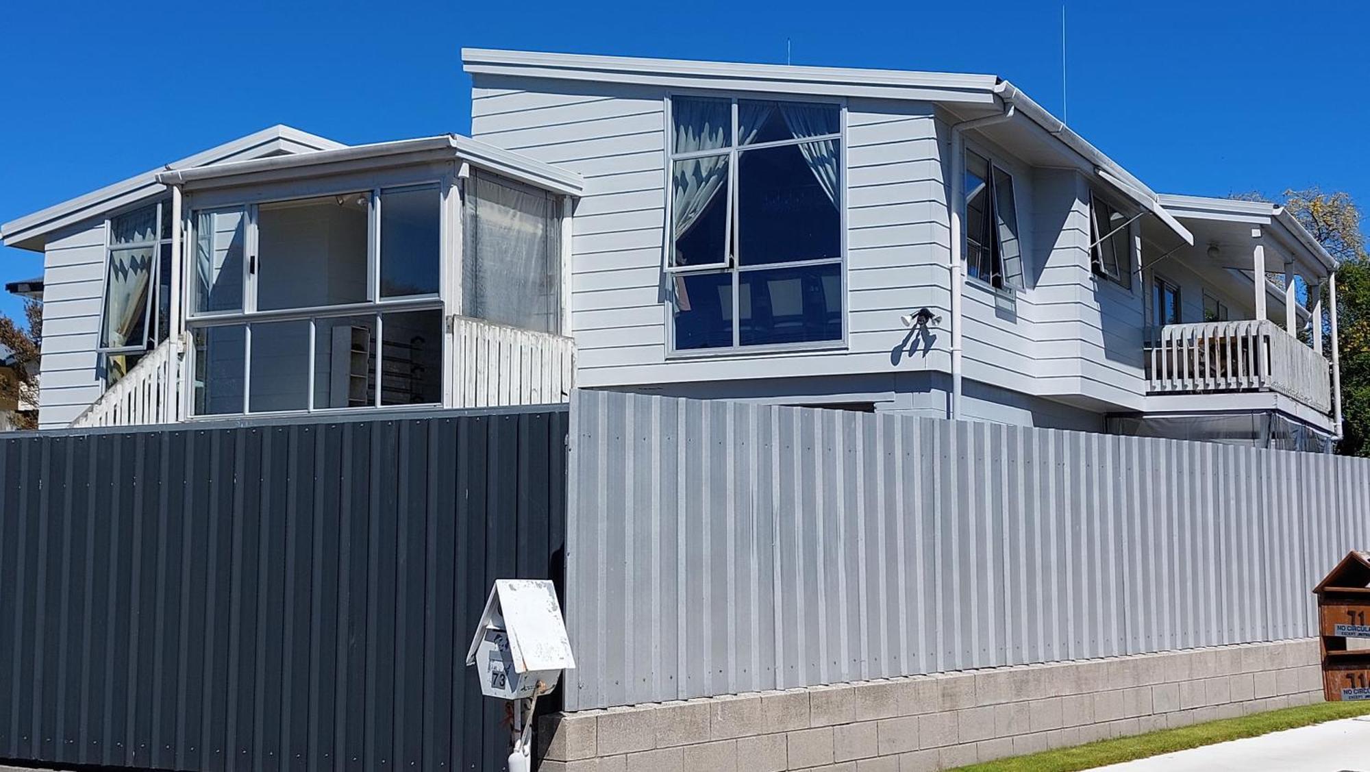 Bed And Breakfast Happy Home Taupo Accommodation Екстериор снимка