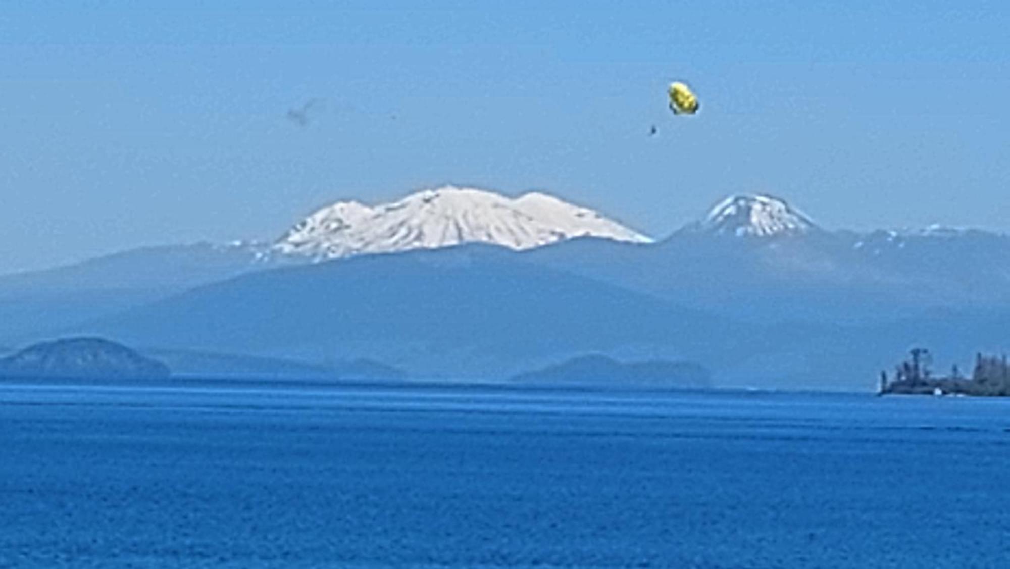 Bed And Breakfast Happy Home Taupo Accommodation Екстериор снимка