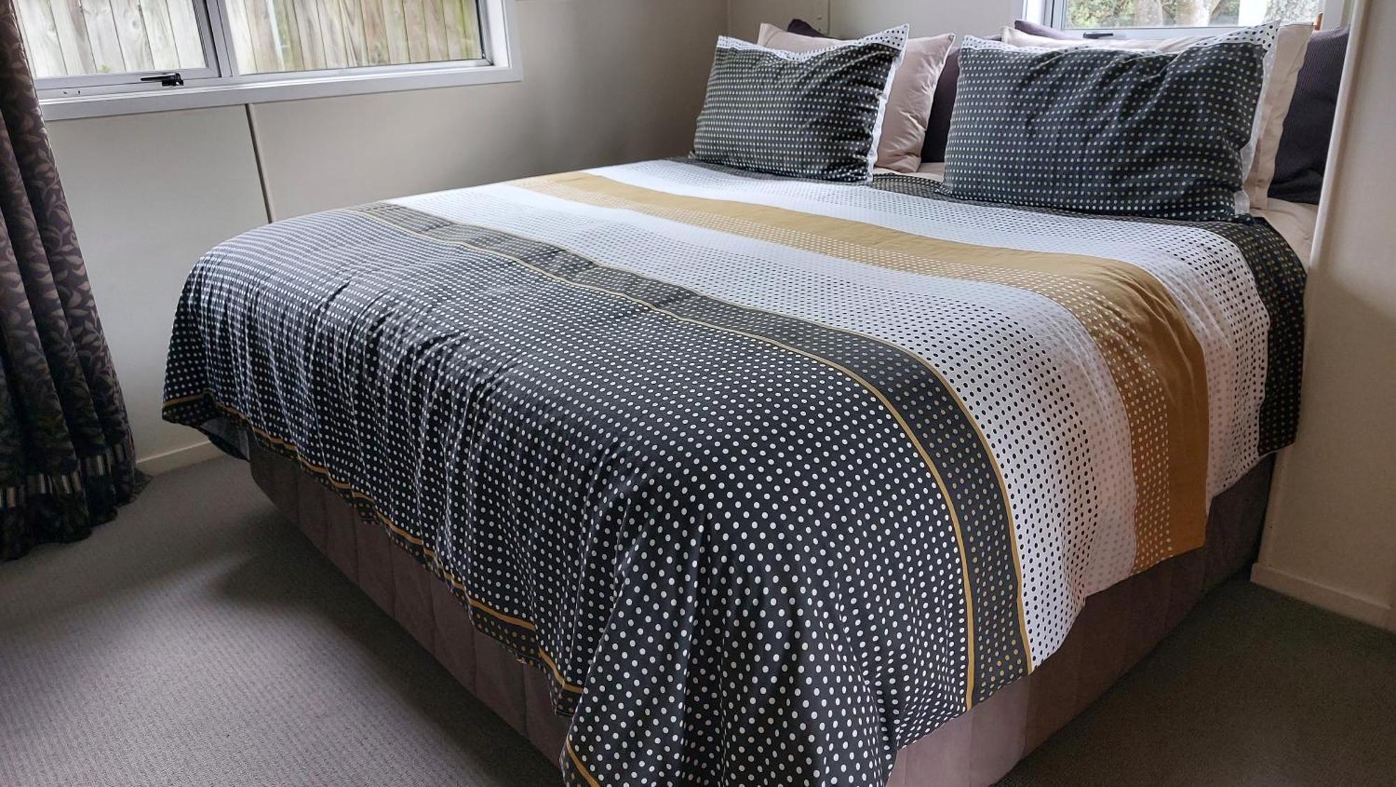 Bed And Breakfast Happy Home Taupo Accommodation Екстериор снимка